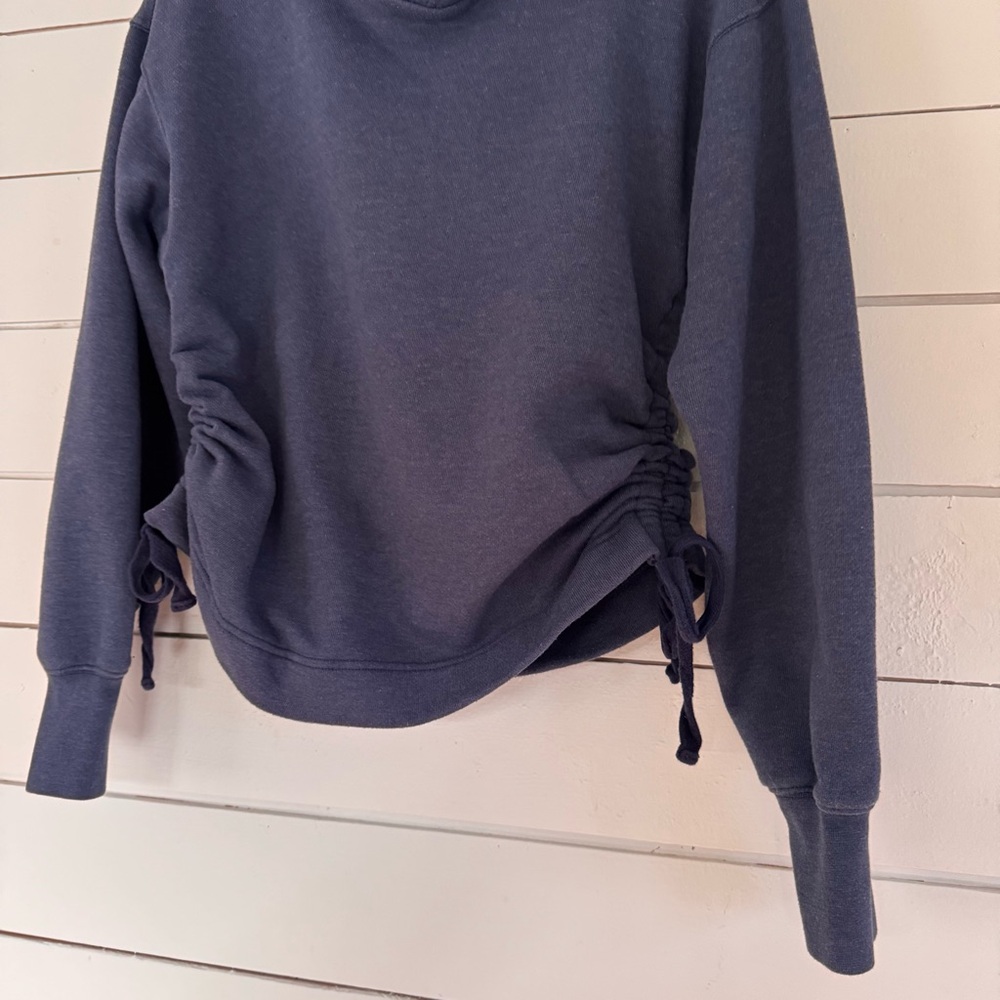 Aerie Ruched Side hoodie in navy blue. Size: XSmall - Picture 6 of 12